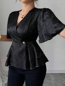 Elenzga 交叉绑带金属金色面料加大码法式优雅通勤荷叶袖小众设计聚会婚礼派对短袖修身腰部上衣荷叶边上衣女式上衣优雅黑色女式上衣缎面女式上衣荷叶边上衣优雅女式上衣女式荷叶边上衣女式短袖上衣女式衬衫高贵典雅 - 黑色 - 查看 1