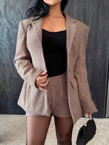 Vassilux 女士复古时尚通勤棕色格子羊毛西装套装，包括修身西装外套 + 低腰短裤（带垫肩），秋冬两件套 - 棕色 - 查看 5