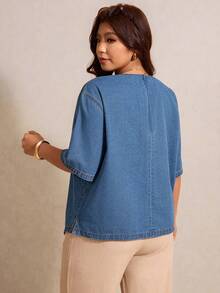 Elaquor Camicia di jeans a maniche corte con scollo tondo e tasche, taglie comode per donna - Blu lavato medio - Visualizzare 4