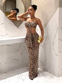 Slaydiva 优雅的春夏海滩度假造型：一件系带无肩带网纱豹纹上衣和一条修身鱼尾长裙。另含一套女士豹纹半透明套装。 - 彩色 - 查看 3