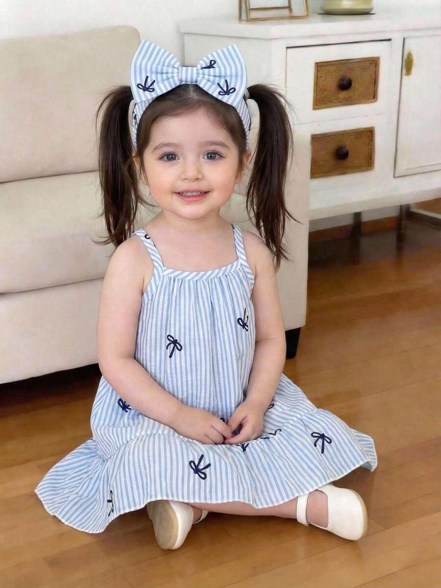 SHEIN 1pc Baby Girls' Sleeveless Striped Bow Print Cute Casual Strap Dress, Ruffled Hem Design, Suitable For Summer Outings, Travel, Beach, Photography - Blue - View 1