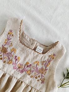 Vintaside Kids Baby Girl Summer Sleeveless Square Collar Design, Fashion Elegant Sweet Princess Style, Using Woven Fabric, Version Loose, Collar Dog Floss To Add A Sense Of Sophistication. The Flower And Butterfly Embroidery Pattern On The Chest And Pocket Is Full Of Childlike Interest. Suitable For Holidays, Taking Photos, Attending Weddings, Going To School, Attending Parties - Apricot - View 5