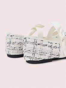 CUCCOO DOLLMOD Low Vamp Square Toe Mary Jane Shoes Women's Spring And Summer New Retro With Bow Dating Commuter Ballet Shoes Flat Bottom Women's Fashion Versatile Shoes - Off-white - View 4