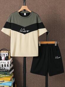 SHEIN 两件套男童休闲撞色圆领短袖T恤短裤套装，适合通勤、上学、日常穿着、运动、春夏穿着。 - 彩色 - 查看 3