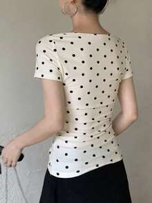 DAZY Women's Round Neck Polka Dot Print Ruched Short Sleeve Fitted T-Shirt - Apricot - View 5