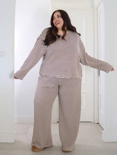 Pretty and Ole 大码休闲通勤条纹上衣和裤子两件套