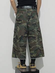 Manfinity EMRG Unisex American Streetwear Camouflage Cargo Shorts - Multicolor - View 2