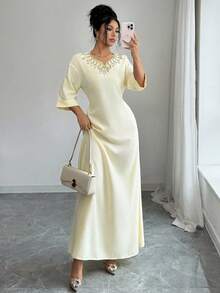 Yasmyna 女士优雅阿拉伯风格连衣裙，肩袖饰有串珠 - 杏色 - 查看 7