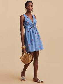 Travachic 女士性感无袖V领樱桃刺绣系带牛仔连衣裙 - 淺色水洗藍 - 查看 6