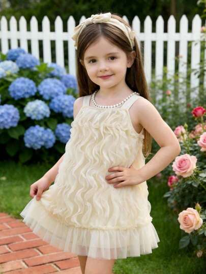 SHEIN Baby Girls' Apricot Fashionable Cute 3D Ruffle Mesh Strap Dress, Comfortable & Soft, Suitable For Spring/Summer Vacation, Commuting, Outing, Gift For 6 Months - 3 Years Old