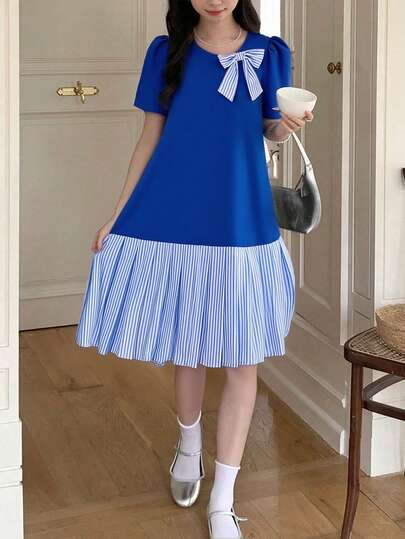 SHEIN Vestido plisado con cuello redondo, mangas de pétalo y decoración de lazo, adecuado para salidas y reuniones, para mujeres jóvenes en primavera/verano