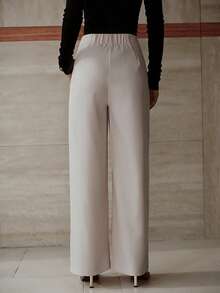 MOTF PREMIUM Pantalones con bolsillos plisados en diagonal - Beis - Ver 3