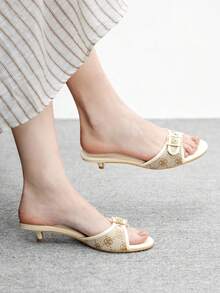 CUCCOO BIZCHIC صنادل نسائية بتصميم إبزيم للارتداء اليومي ذات كعب رفيع - أوف وايت - مشاهدة 1