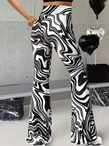 EMERY ROSE Women All-Over Print Elastic Waist Flare Leg Casual Pants - Multicolor - View 4