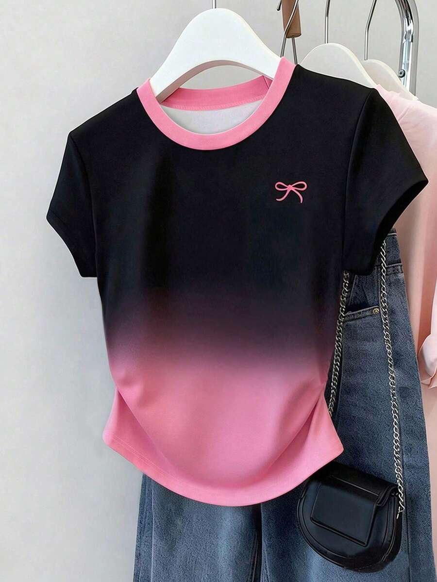 Resyla 夏季新品，个性化渐变蝴蝶结印花女式T恤，收腰显瘦休闲户外上衣，舒适百搭，适合日常穿着、购物和旅行。 - 彩色 - 查看 1