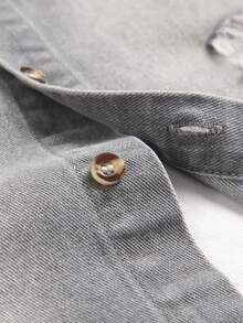 Manfinity LEGND Men's Casual Distressed Dark Grey Denim Short Sleeve Shirt, Street Style - Dark Grey - View 4