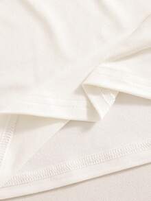 SHEIN Bộ đồ liền thân, tay ngắn, kiểu dáng thường ngày, in offset, thích hợp cho mùa xuân và mùa hè, bộ đồ đi làm mùa hè cho nữ tuổi teen, quần ống đứng thể thao và thoải mái, bộ hai mảnh tay ngắn nhẹ nhàng và dễ chịu. - trắng - Xem 6