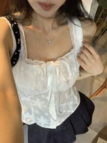 DAZY 春夏时尚白色拼接系带抹胸上衣，纹理面料蕾丝拼接，性感音乐节、情人节、休闲海滩度假必备，修身腰部吊带背心 - 白色 - 查看 7