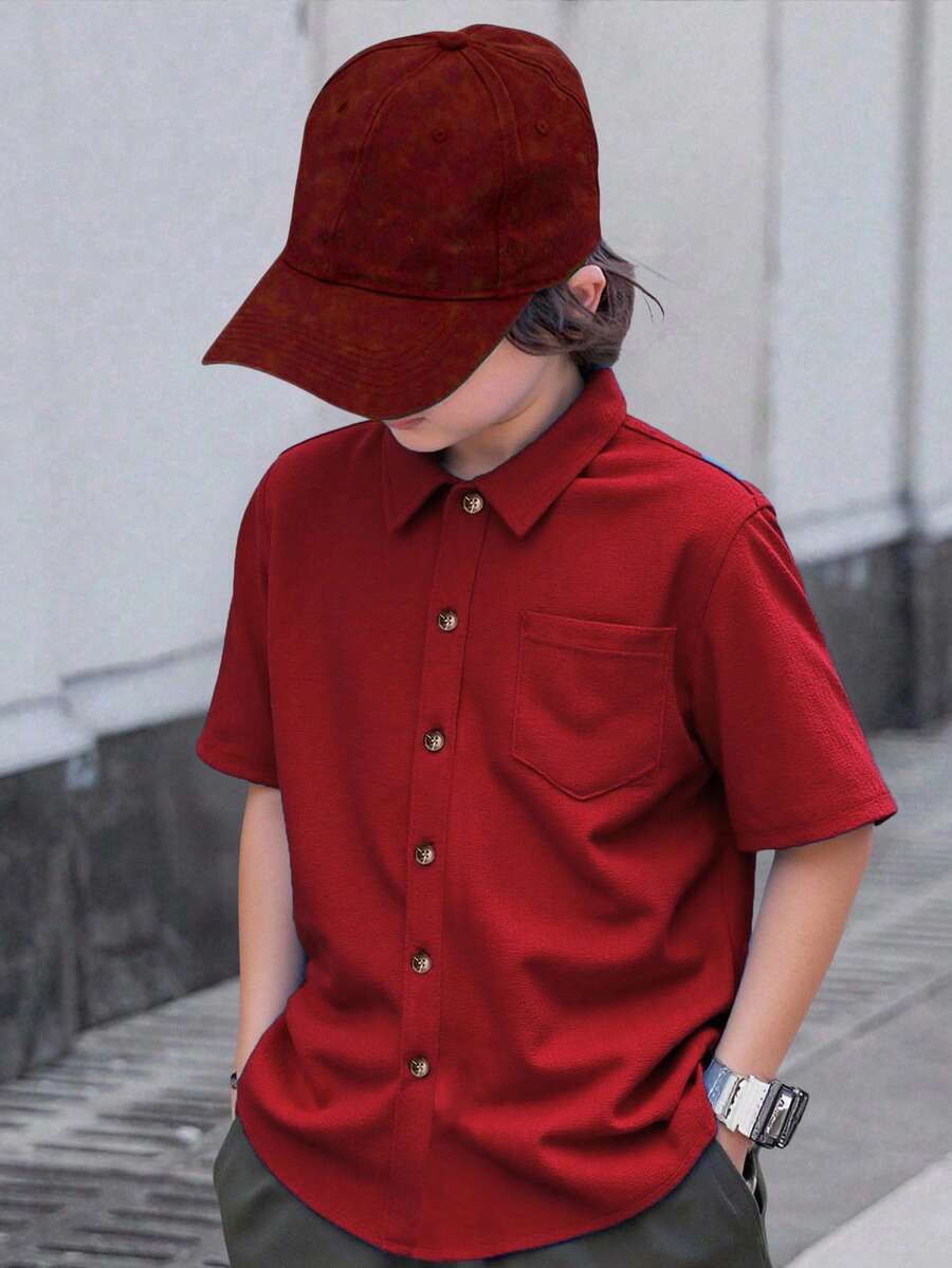 SHEIN Teen Boy Casual Solid Color Turndown Collar Short Sleeve Shirt Summer Y2k Vacation Goth Gothic Streetwear Sumwon Burgundy Holiday Vintage Boho Festival Mardi Gras Party Cute Birthday Boys Modest Home Casual Cozy - Red - View 1