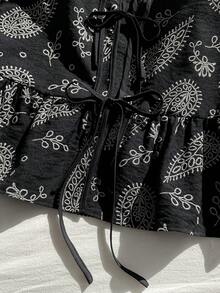 SHEIN EZwear Camisa de chaleco con estampado de anacardo negro de estilo casual de vacaciones, parte superior de paisley con lazo para mujer de talla grande, nuevas llegadas de blusas de verano casuales y elegantes para mujer - Negro - Ver 10
