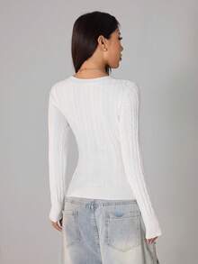 SHEIN PETITE Áo len cổ chữ V màu trắng dành cho nữ mùa thu đông, phong cách cổ điển Preppy Y2K, thích hợp mặc hàng ngày đi chơi, dự hội chợ thời Phục Hưng, câu lạc bộ. Áo len cổ chữ V sâu, áo dệt kim dài tay màu trắng. - trắng - Xem 3