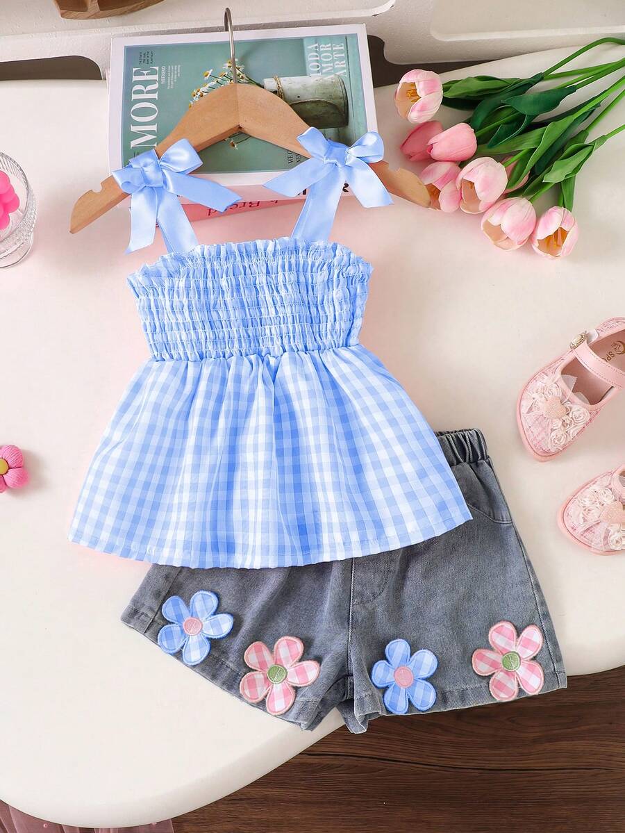 SHEIN Playful Pals 2件套 女童休闲通勤甜美蝴蝶结吊带背心和花卉刺绣短裤,春夏款 - 藍色 - 查看 1