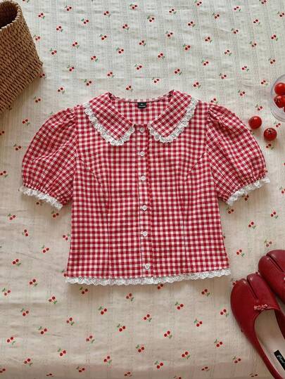 SHEIN MOD Plus Size Women's Summer Casual Countryside Vacation Style Red & White Plaid Print Peter Pan Collar Puff Sleeve Contrast Lace Shirt,Front Fitted Waist Cottage Style Spring Summer Picnic Outdoor Casual Daytime Daily Wear Short Sleeve Top