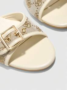 CUCCOO BIZCHIC صنادل نسائية بتصميم إبزيم للارتداء اليومي ذات كعب رفيع - أوف وايت - مشاهدة 6