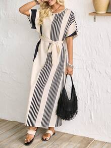 Breezaya 优雅圆领H字肩条纹收腰中长连衣裙，时尚优雅，适合春夏穿着。 - 杏色 - 查看 3