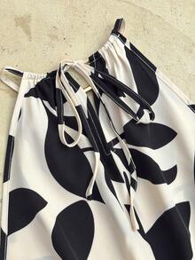 Trelyra Casual Vacation Digital Print Design Metal Buckle Halter Deep V-Neck Camisole - Apricot - View 4