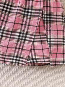 SHEIN Elladie kids 两件套女童休闲新款T恤套装，正面可爱粉色格子图案3D蝴蝶结设计，白色罗纹针织荷叶边T恤，搭配粉色格子开衩短裙，适合可爱、俏皮、休闲、舒适的日常穿着，也适合上学、郊游、海滩、派对等场合。春夏两件套儿童套装，格子裙，女童夏季格子裙，幼儿女童可爱复古风蝴蝶结套装，女童服装裙装套装 - 彩色 - 查看 8