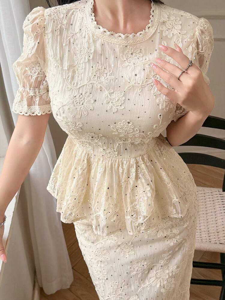 Women's Textured Crew Neck Short Sleeve Top And Skirt 2-Piece Set