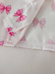 Bộ quần áo mặc nhà cho bé gái, gồm áo ngắn tay, cổ bẻ, in nơ màu hồng và quần short, chất liệu chống cháy. - Màu Hồng baby - Xem 7