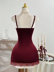 Elamini Summer Casual Vacation Lace Fitted Ruched Spaghetti Strap Sexy Burgundy Women Dress - Burgundy - View 2