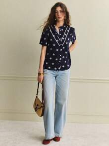 Écloséra Blouse à manches courtes avec encolure ronde, ornée de fleurs, avec volants sur les manches, Chemise boutonnée imprimée bleu marine - Bleu marine - Voir 5