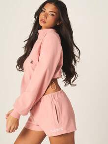 Missguided x Playboy Celana Pendek Fleece Logo Kelinci dengan Pinggang Elastis dan Tali Serut, Panjang Setengah Paha, Celana Pendek Kasual Nyaman untuk Pemakaian Sehari-hari - Berwarna merah muda - View 4