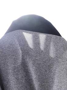 SHEIN ChillGRL 这款少女休闲二合一街头风T恤，印有字母标语和汽车图案，采用露肩短袖设计，适合夏季休闲活动、购物和拍照。 - 灰色 - 查看 3