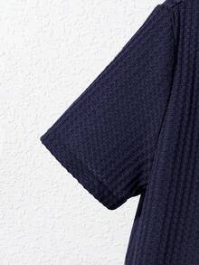 SHEIN Leap Crew Bộ đồ ngủ 2 món cho bé trai tuổi teen, gồm áo thun ngắn tay cài nút và quần short, kiểu dáng thường ngày. - Màu xanh hải quân - Xem 4