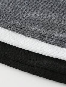 SHEIN 3件套男童休闲舒适时尚简约实用柔软舒适短裤套装，带徽章和腰带装饰，适合春夏季日常穿着、上学、旅行和运动。 - 彩色 - 查看 5