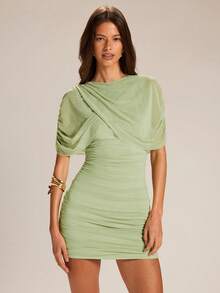 SHEIN BAE 女士纯绿色圆领不对称褶皱修身迷你连衣裙，适合度假、派对、音乐节、宴会、婚礼、毕业季、春夏等场合。 - 綠色 - 查看 1