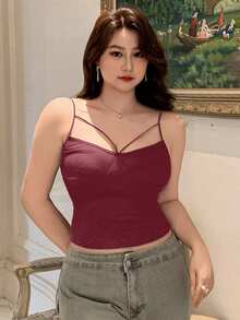 Dazy Plus 纯色镂空修身短款吊带背心，适合所有季节 - 酒紅色 - 查看 3