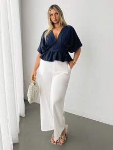 Auralis Áo kiểu nữ cỡ lớn cổ chữ V sâu xếp ly, áo sơ mi tay ngắn kiểu denim dáng rộng thích hợp mặc công sở, lưng thun co giãn, vạt áo xếp ly rộng rãi - Màu xanh hải quân - Xem 5