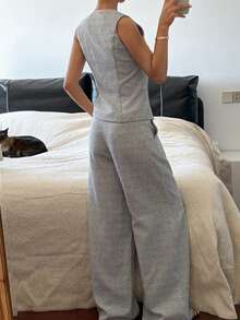 DAZY Conjunto de 2 piezas de mujer con camiseta sin mangas de cuello en V y botones delanteros elegantes, y pantalones - Gris Claro - Ver 6