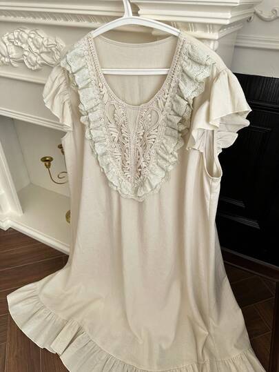 Dazy Plus 大码女式撞色蕾丝荷叶袖宽松中长睡裙，优雅家居服，适合春夏穿着