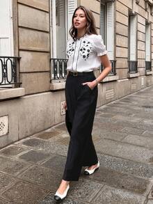 Pariaura Avslappnad semesterblus med volangärmar och broderad blommig - Vitt - Visa 3