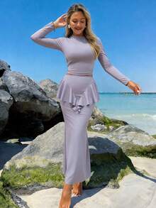 Swim Mulvari Bộ sưu tập đồ bơi nữ mới năm 2026: Thích hợp cho đi học, nghỉ lễ, hẹn hò, tiệc trà chiều, phong cách miền Tây, du thuyền, bãi biển, đảo, du lịch đường bộ, mọi mùa, lễ hội âm nhạc, kỳ nghỉ Boho, kỳ nghỉ Bohemian, mùa thu thư giãn, phong cách Boho miền Tây, áo bơi thanh lịch cho nữ. Bộ đồ bơi 3 món màu tím oải hương: Đồ bơi xếp nếp, quần short và váy, Burkini thanh lịch và dễ thương cho kỳ nghỉ biển. Bộ hai mảnh màu xám tay dài. Bộ hai mảnh tay dài. Bộ hai mảnh váy dài. Bộ hai mảnh kín đáo. Váy dài tay màu xám thanh lịch. Váy tay dài xếp nếp, chi tiết xếp nếp, viền peplum. Váy xếp nếp màu xám. Váy peplum chi tiết xếp nếp. Váy màu xám. Váy chi tiết xếp nếp. Váy dài nữ. Váy midi tay dài. Váy màu xám nữ. Váy ôm sát. Váy bodycon tay dài. Váy peplum xếp nếp. Váy màu xám nữ. Váy tay dài thanh lịch. - Nhiều màu - Xem 5