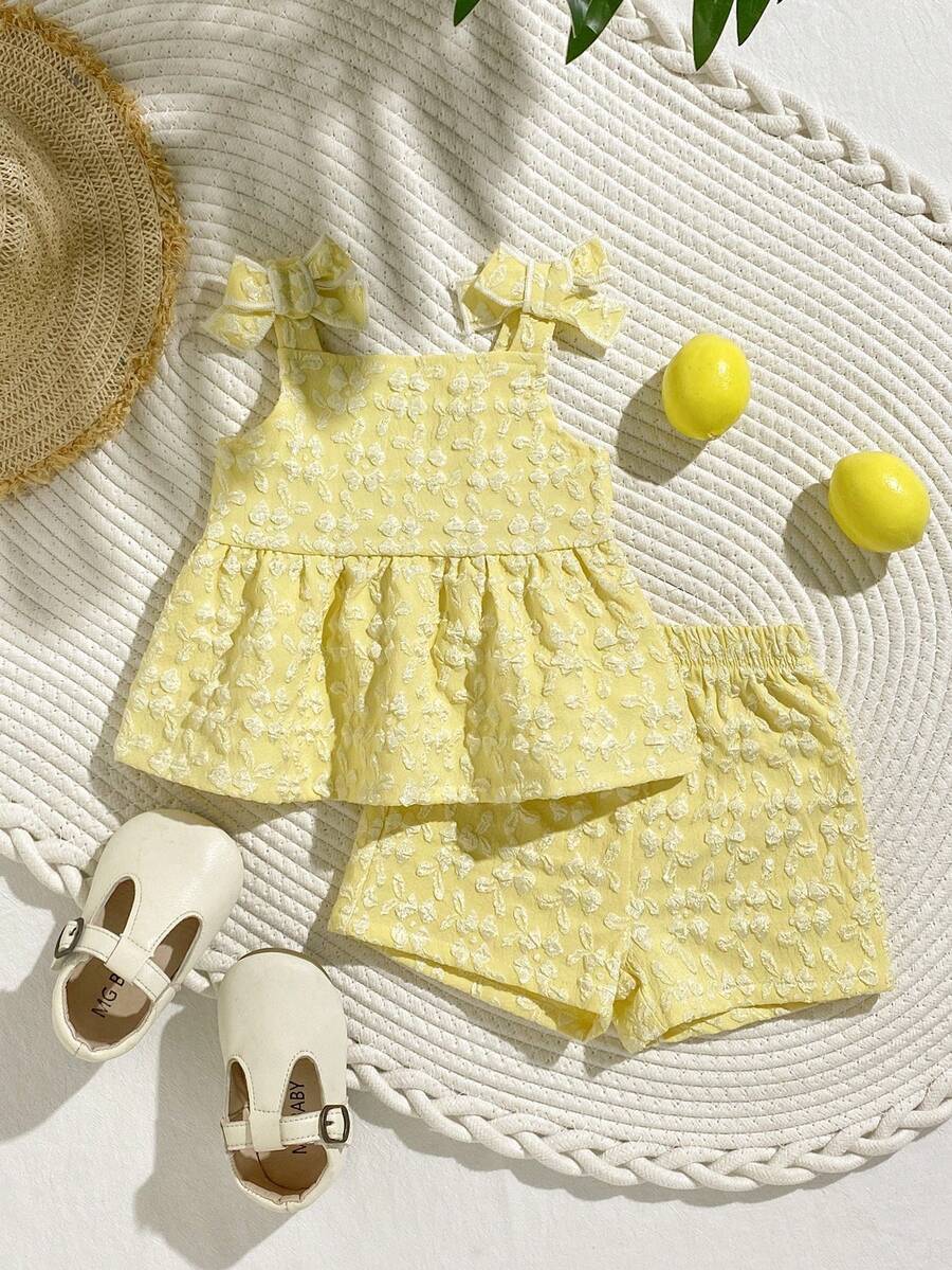 SHEIN Playful Pals 2件套女婴幼儿/新生儿0-3岁春夏休闲日常可爱度假条纹蝴蝶结装饰吊带背心+短裤套装 - 黃色 - 查看 1