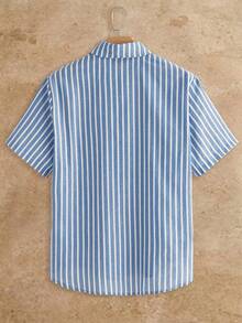 Manfinity VCAY 男士条纹短袖单排扣口袋休闲衬衫 - 藍白色 - 查看 4