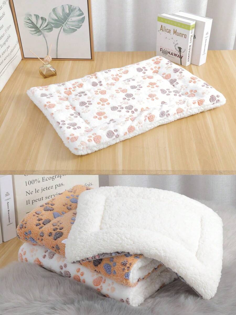 Đệm nằm cho thú cưng bằng vải lông san hô dày mềm mại, màu trắng kem với họa tiết dấu chân, chiếc giường ấm áp thoải mái cho mọi mùa, món quà hoàn hảo cho mèo và chó nhỏ và vừa, tấm đệm êm ái cho thú cưng. - trắng - Xem 1
