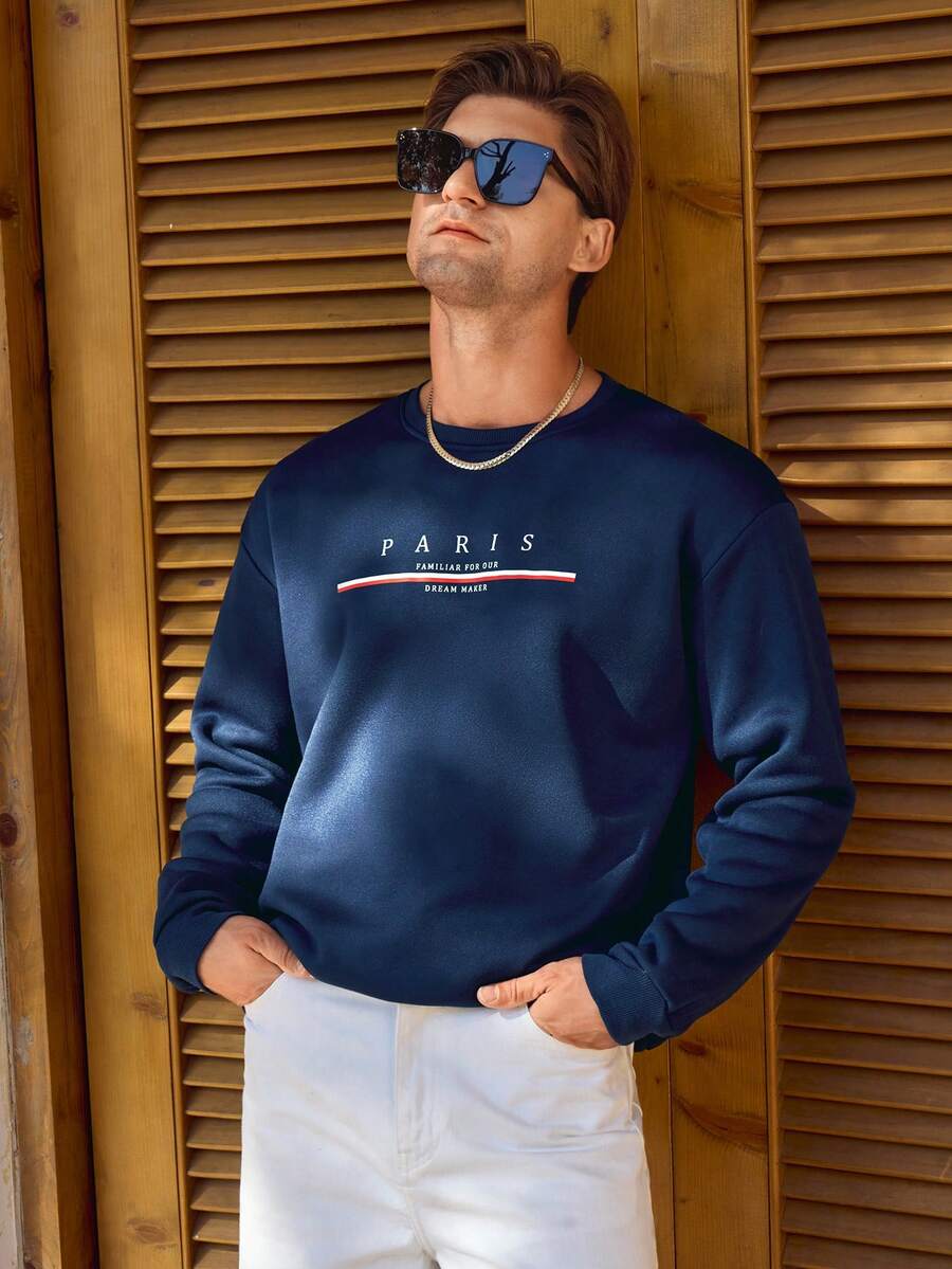 Manfinity CityGents 宽松男士字母印花连帽衫，长袖，适合秋季穿着。 - 藏蓝色 - 查看 1